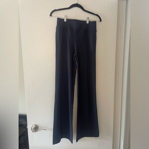 Navy Athleta Trousers (size Small Tall)
